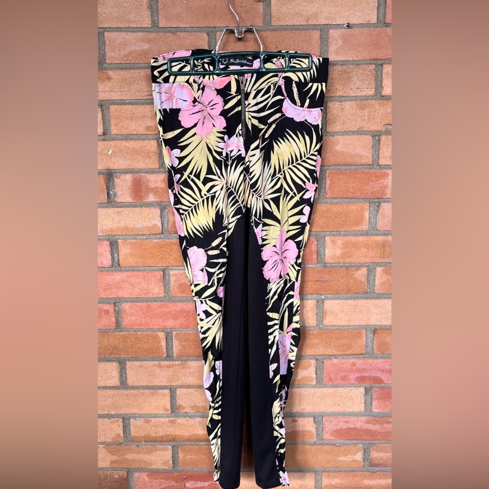 For love & lemons floral pants!